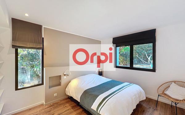 Maison à vendre    6 pièces •  Zonza