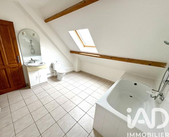 Maison à vendre 5 pièces 254 m² Lachaussée-du-Bois-d'Écu