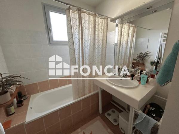 Location Appartement 3 pièces 59.65 m² - 40 RUE JOSEPH CHAPELLE Lyon 69008