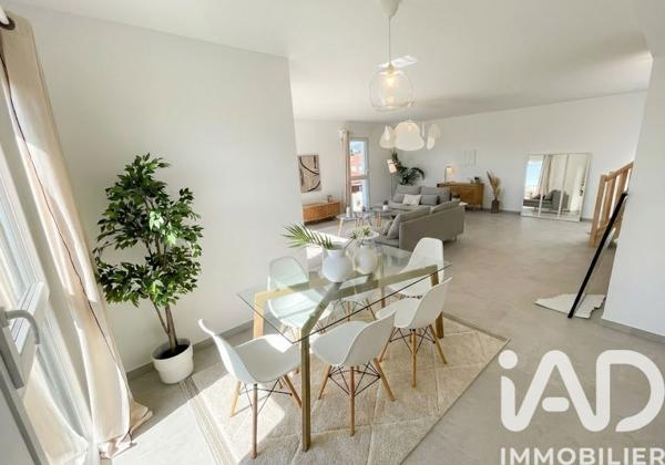 Appartement à vendre 4 pièces 94 m² Fréjus