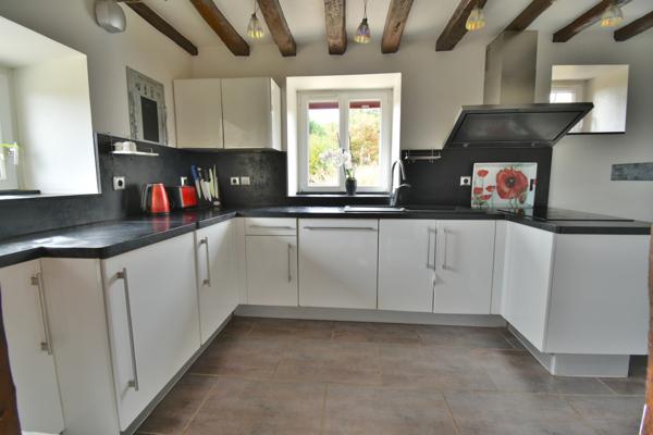 Unverre (28160) MAISON DE FAMILLE 6 CHAMBRES