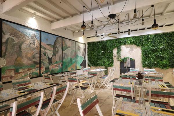 FONDS DE COMMERCE RESTAURANT DE 75M2 A MOUSTIERS SAINTE MARIE