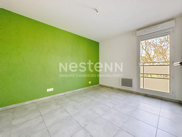 Appartement Miramas 3 pièces 62.4 m2 terrasse place de parking