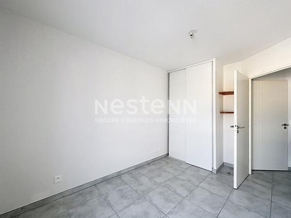 Appartement Miramas 3 pièces 62.4 m2 terrasse place de parking