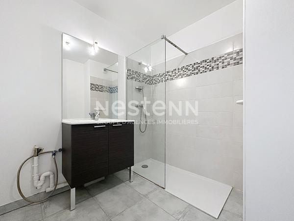 Appartement Miramas 3 pièces 62.4 m2 terrasse place de parking