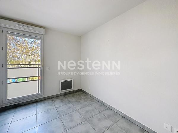 Appartement Miramas 3 pièces 62.4 m2 terrasse place de parking