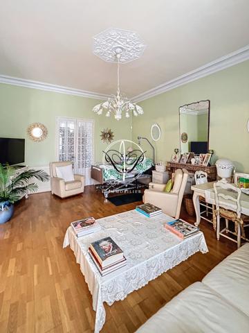 Cabannes (13440) CABANNES, Superbe Maison de Maitre de 220 m2 dépendances 350 m2 terrain 1100 m2