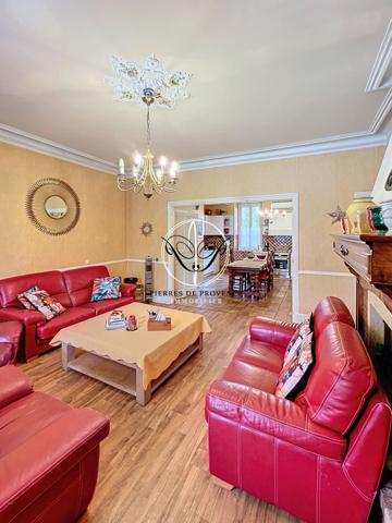 Cabannes (13440) CABANNES, Superbe Maison de Maitre de 220 m2 dépendances 350 m2 terrain 1100 m2