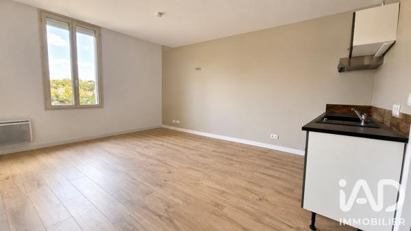 Location studio 35 m² Le Tourne