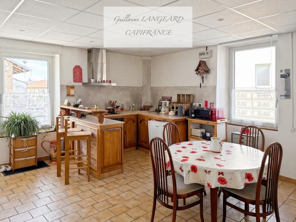 Martignat (01100) - Maison de village en pierres 92 m2, avec dépendances et fort potentiel d'agrandissement
