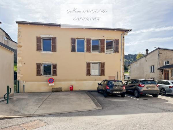 Martignat (01100) - Maison de village en pierres 92 m2, avec dépendances et fort potentiel d'agrandissement