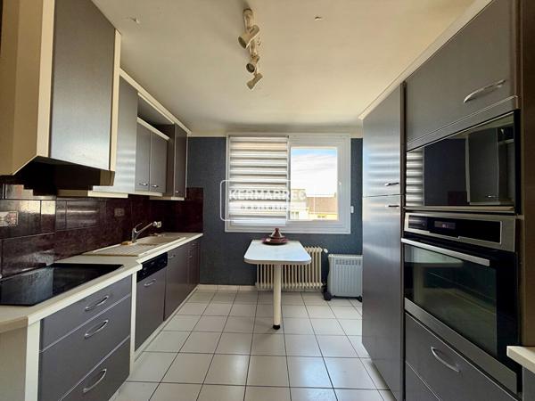 Maison 5 pièces – 115 m² environ à Saint-Nazaire (ref : 79096SN)