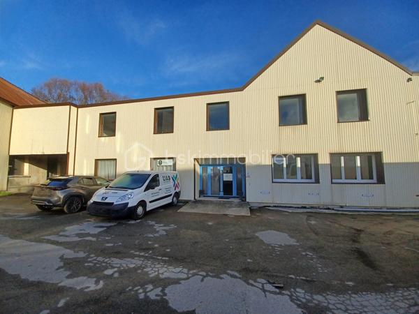 Immeuble de 5 870 m²