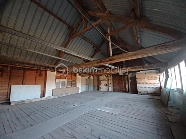 Immeuble de 5 870 m²