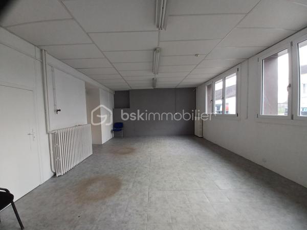 Immeuble de 5 870 m²