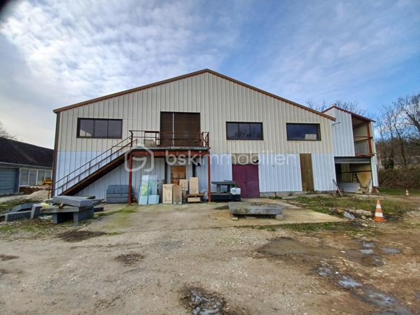 Immeuble de 5 870 m²