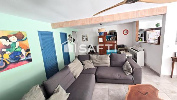 Appartement avec sa piscine privative et son accès plage