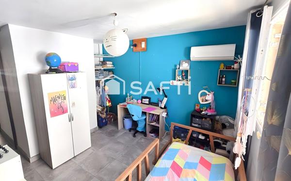 Appartement avec sa piscine privative et son accès plage