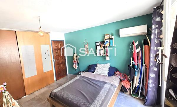 Appartement avec sa piscine privative et son accès plage