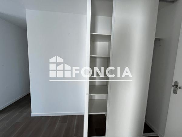 Location Appartement 3 pièces 64.44 m² - Laval 53000
