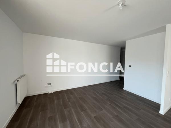 Location Appartement 3 pièces 64.44 m² - Laval 53000