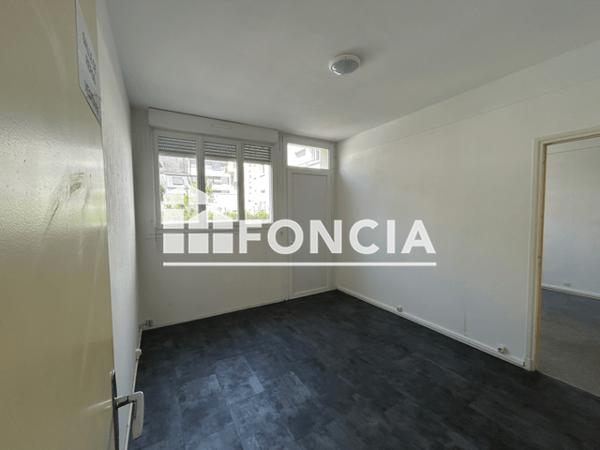 Location Local commercial 4 pièces 86.59 m² - 2 PLACE COLBERT Lorient 56100