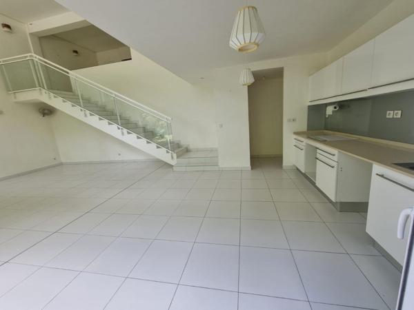 BALATA  un DUPLEX T3 avec jardin privatif – ESPACE, STANDING ET SÉRÉNITÉ