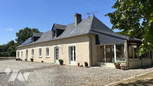 Maison de campagne, dépendances, terrain