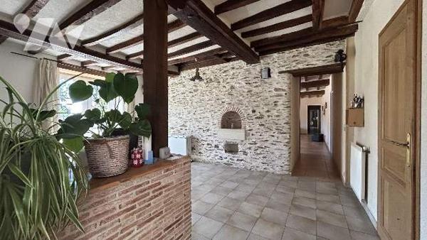 Maison de campagne, dépendances, terrain