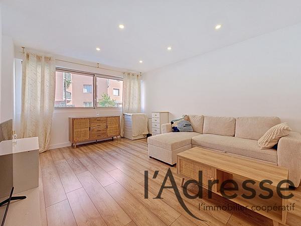 Location meublé Grand Studio 28m2 Mandelieu !