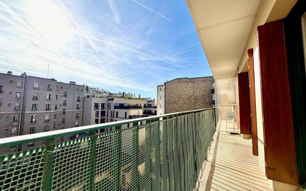 Appartement à vendre    3 pièces • 68,82 m2 Paris 12