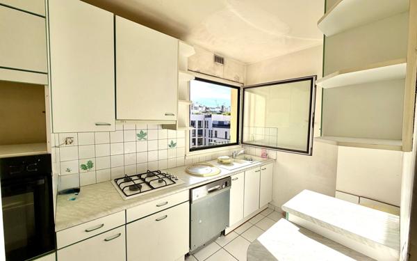 Appartement à vendre    3 pièces • 68,82 m2 Paris 12