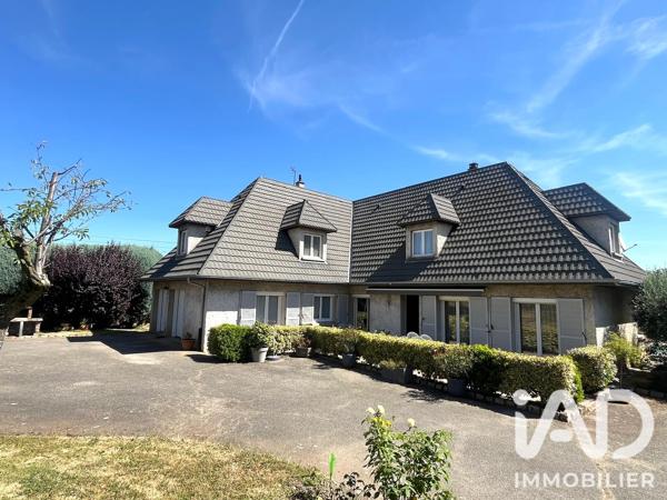 Maison à vendre 6 pièces 228 m² Saint-Chamond