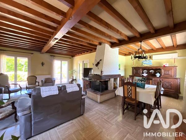 Maison à vendre 6 pièces 228 m² Saint-Chamond