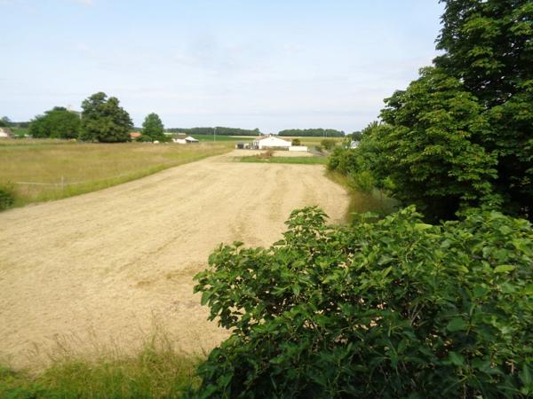 Maison à vendre SAINT GENIS DE SAINTONGE (17) 9 pièces 223m2 Parcelle 2000 m2