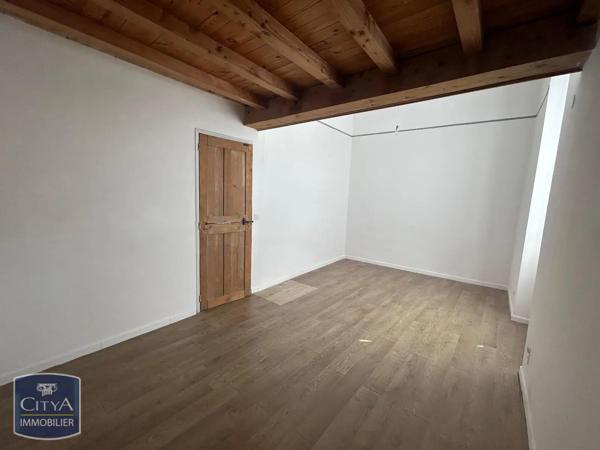 Appartement à louer 2 pièces 67.13m² Nîmes (30000)