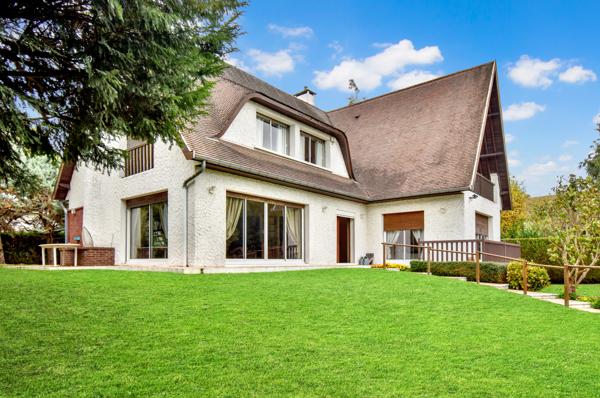 Maison 9 pièces - 236 m² Bien prestige