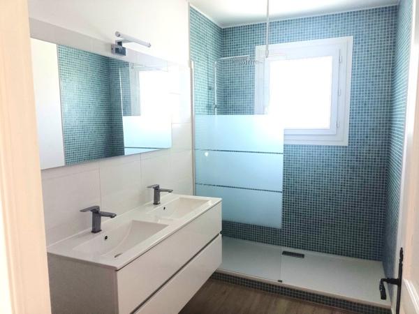 Sauvian (34410) Maison de ville T5/6 / jardin / 2 garages