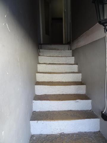 Dans rue calme au coeur de ville de Chagny