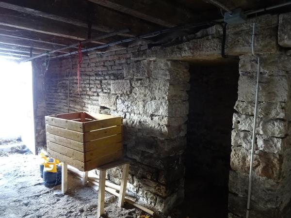 Dans rue calme au coeur de ville de Chagny