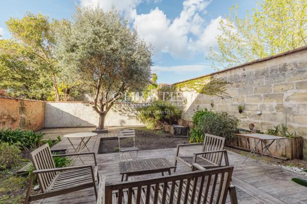 BORDEAUX SAINT-GENÈS – MAISON DE MAÎTRE AVEC JARDIN