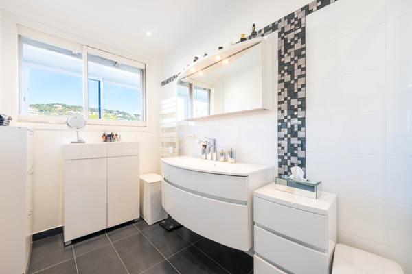 Appartement 3 pièces - 105 m² Bien prestige