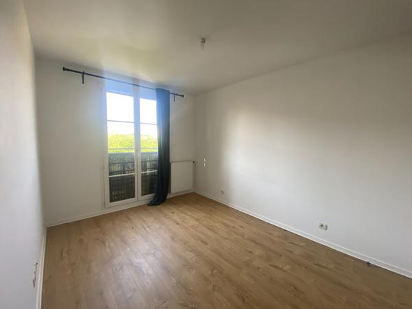 Appartement Saint Pierre Du Perray 2 pièce(s) 40.67 m2