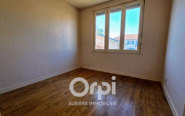 Maison à vendre    4 pièces •  Ennezat
