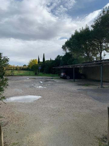 Appartement T3 en RDC avec terrasse privative, GARAGE + 1 place de parking -
