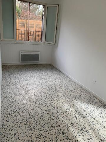 Appartement T3 en RDC avec terrasse privative, GARAGE + 1 place de parking -