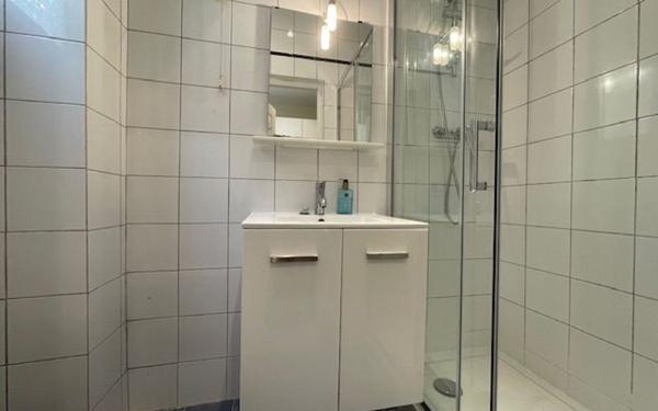 Appartement à louer    1 pièce • 20,77 m2 Paris 17