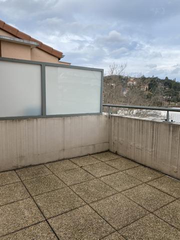 Appartement
         5 pièces
        - 110 m² 189 000 € *