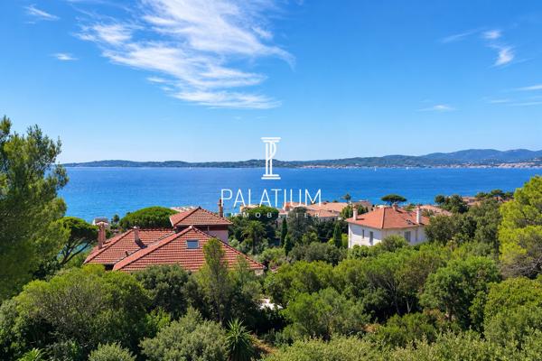 Terrain d'exception avec vue mer sur Saint-Tropez