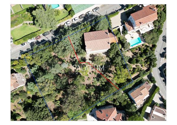 Terrain d'exception avec vue mer sur Saint-Tropez
